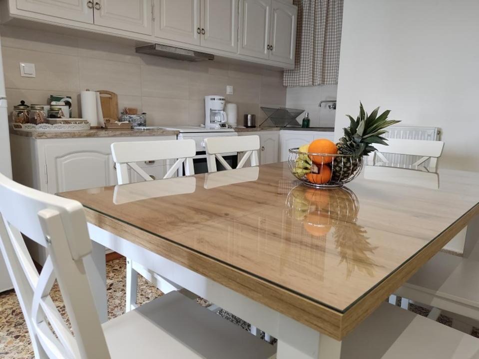 Delphic Moments - Sunny App 3Br, 2Ba With View Apartment ภายนอก รูปภาพ