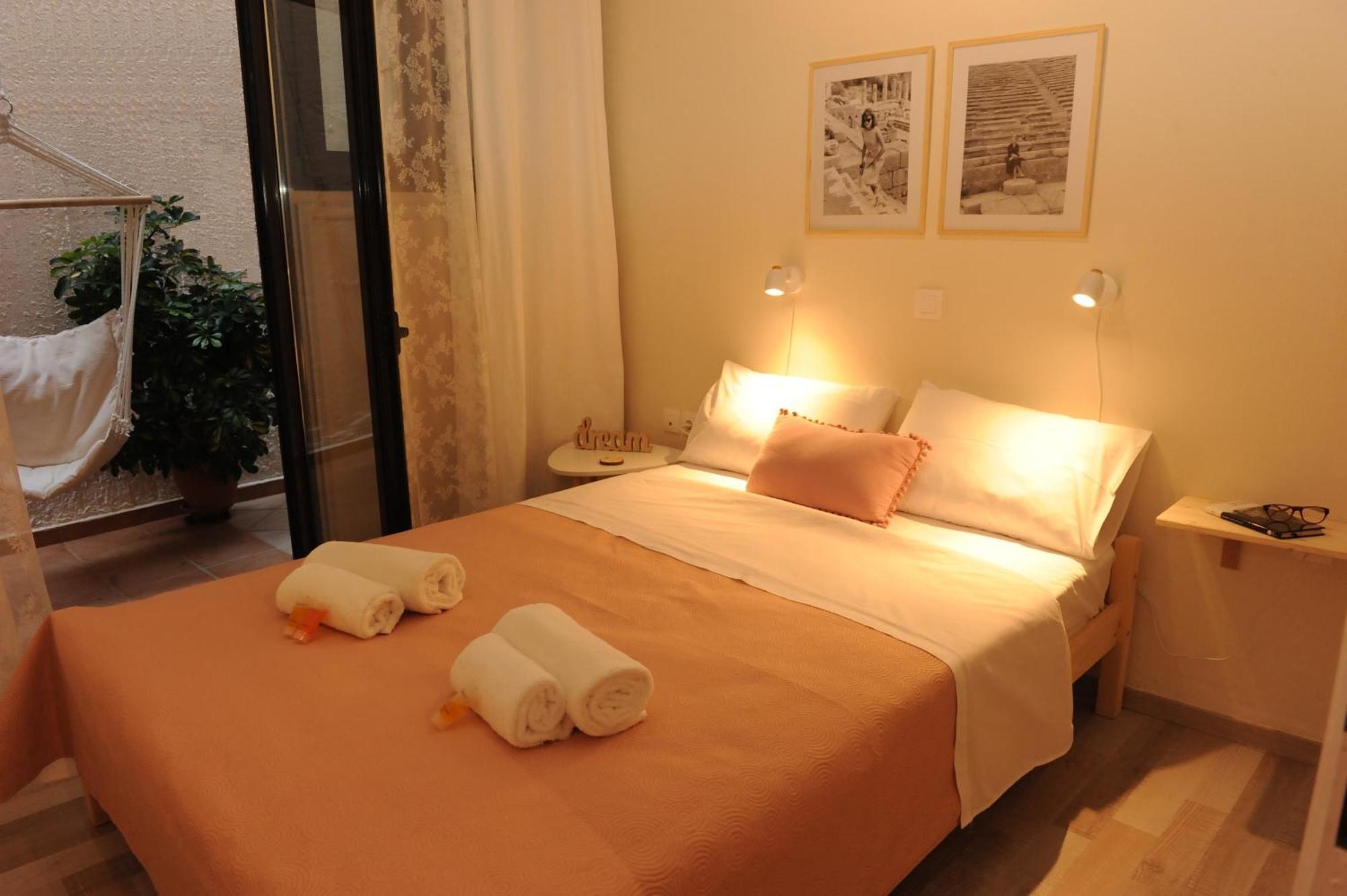 Delphic Moments - Sunny App 3Br, 2Ba With View Apartment ภายนอก รูปภาพ